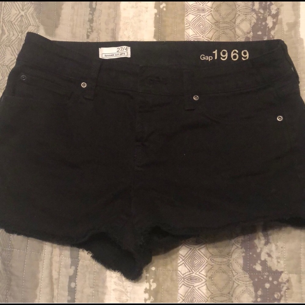 EUC Black Gap jean short cutoffs